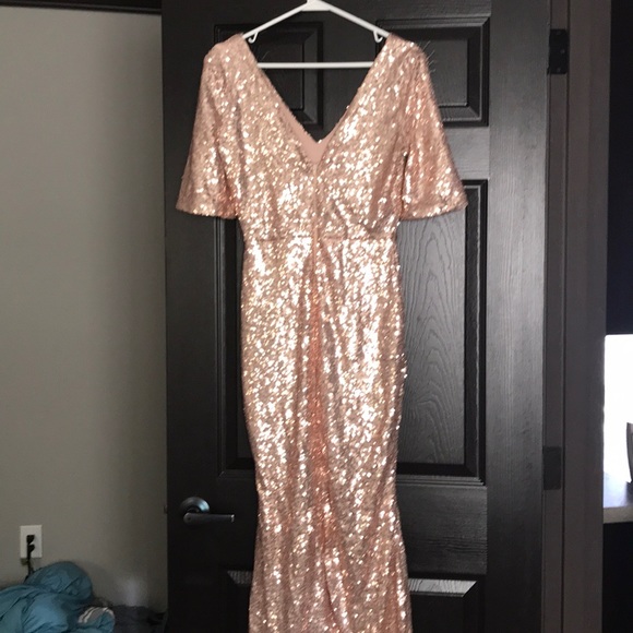 Formal dress - Picture 2 of 2